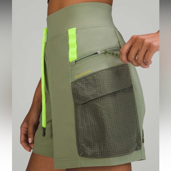 Lululemon Multi-Pocket Cargo High-Rise Hiking Short 5" Laurel Green 12 - Picture 14 of 14